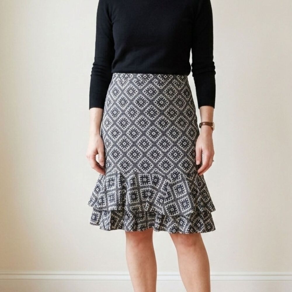 Michael Michael Kors Geometric Ruffle Skirt 6 Black White Knit Stretchy Pull-On